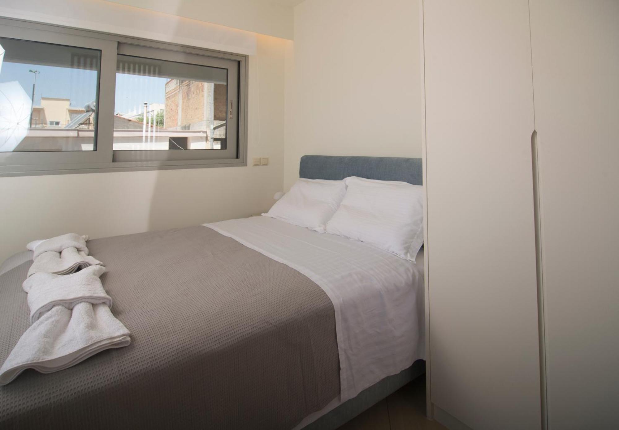 Spectacular apartment near Dance Hall/Center Kalamata Exterior foto